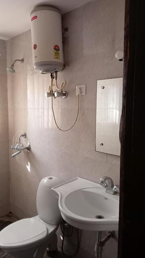 Omaxe Krishna Aavas Apartment วรินดาวัน ภายนอก รูปภาพ